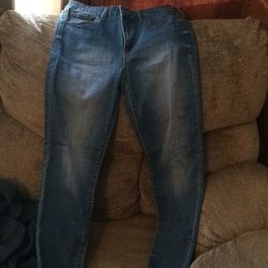 Celebrity Pink mid rise ankle jeans